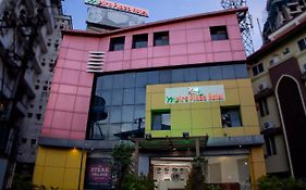 Metro Plaza Hotel By Rak Rooms, Mangaluru